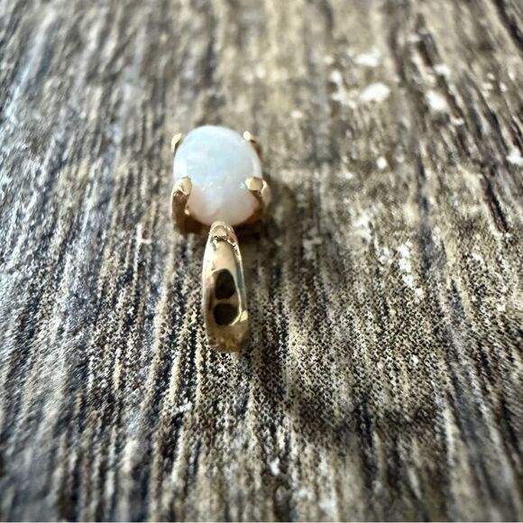 14K Yellow Gold Opal Pendant - Picture 4 of 5